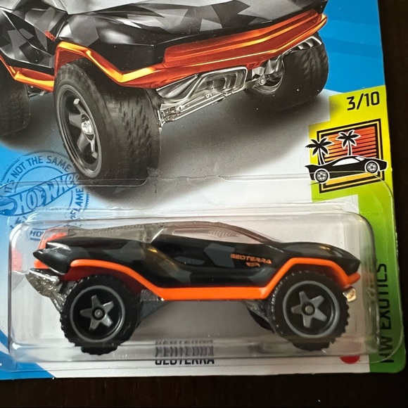Hot Wheels Exotics Geoterra  Black and Gray Camo with Orange Trim  3/10 201/250 - Picture 2 of 2